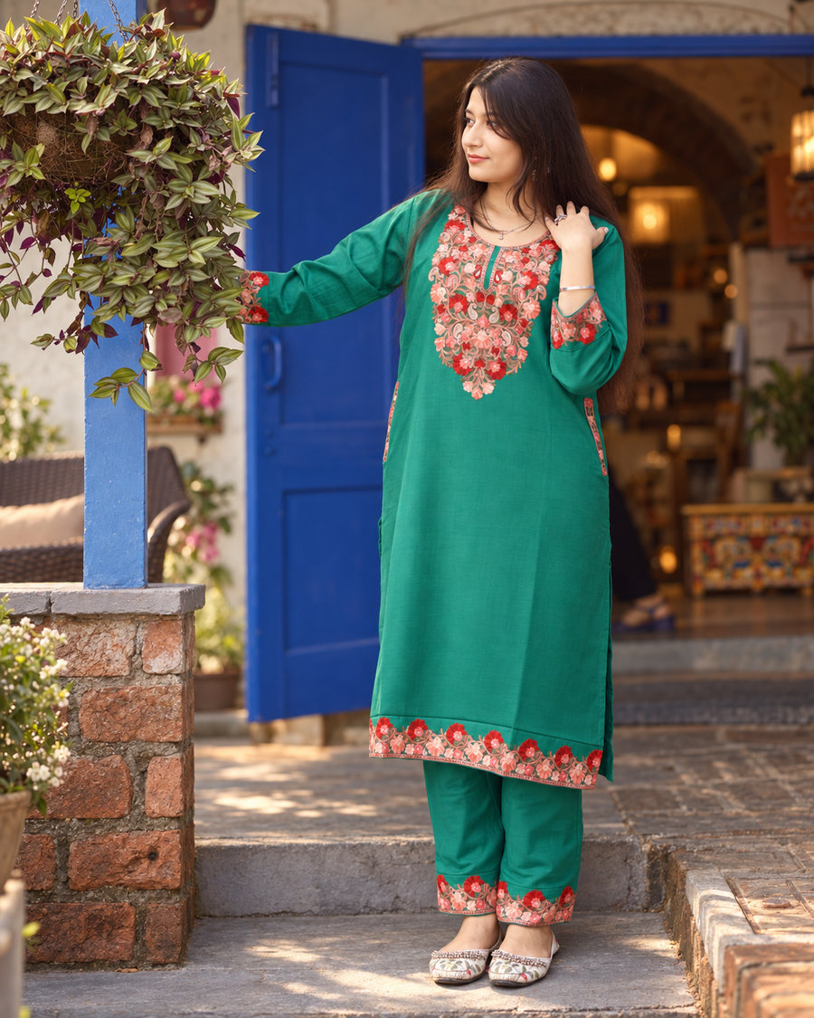 Nilofar Green Pheran Set
