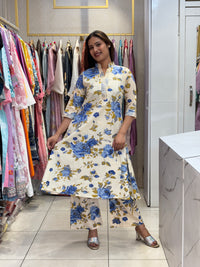 Cream Blue Floral Set